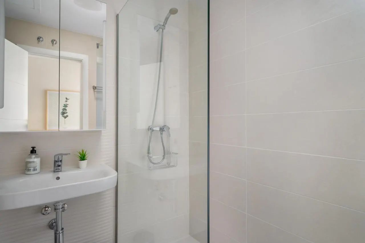 Apartment Central Family Accomodation In Fuengirola By Costarentals - Ref 111