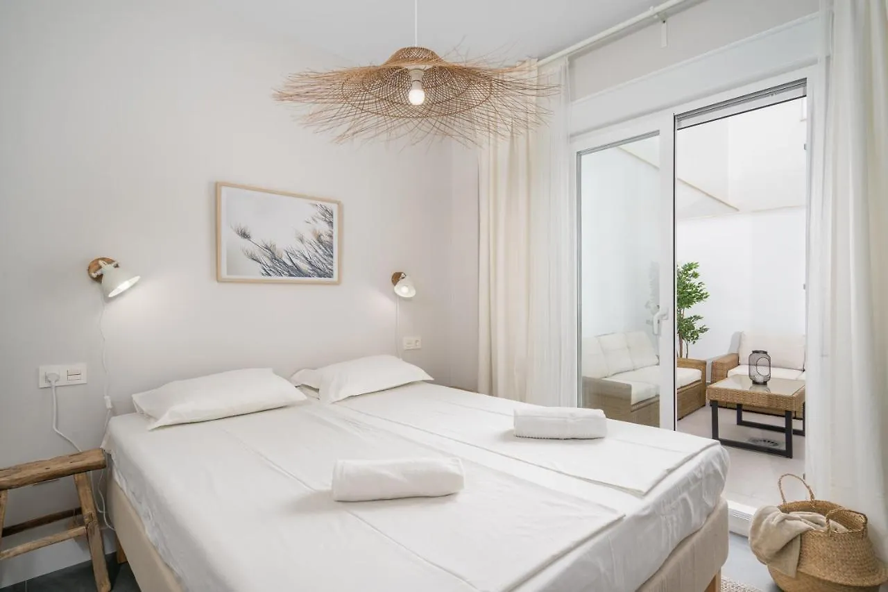 Central Family Accomodation In Fuengirola By Costarentals - Ref 111