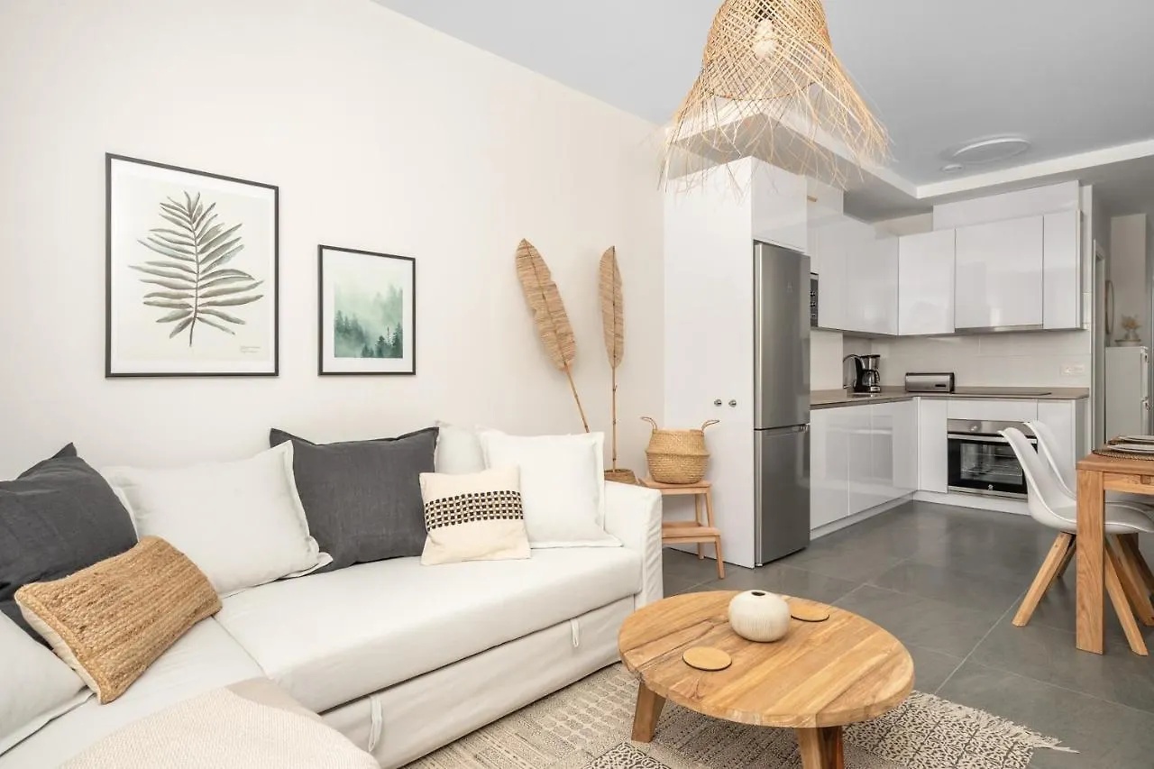 Central Family Accomodation In Fuengirola By Costarentals - Ref 111